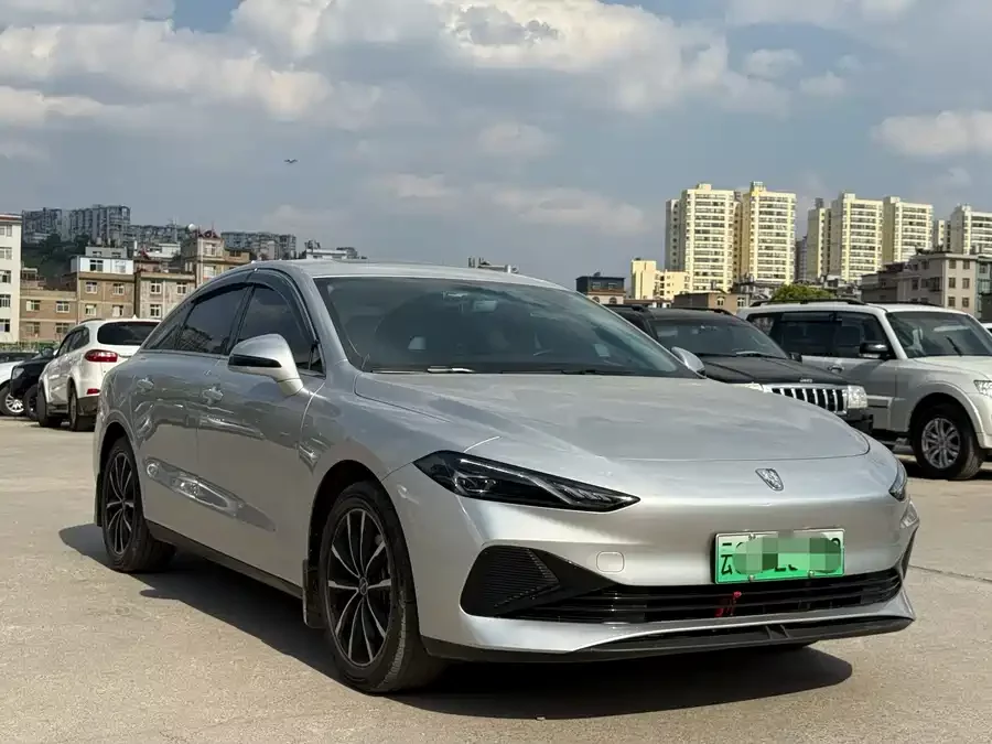 Roewe D7