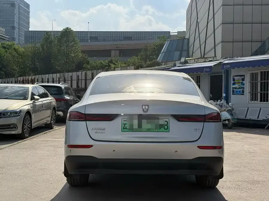 Roewe D7