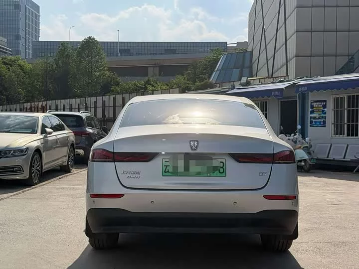 Roewe D7
