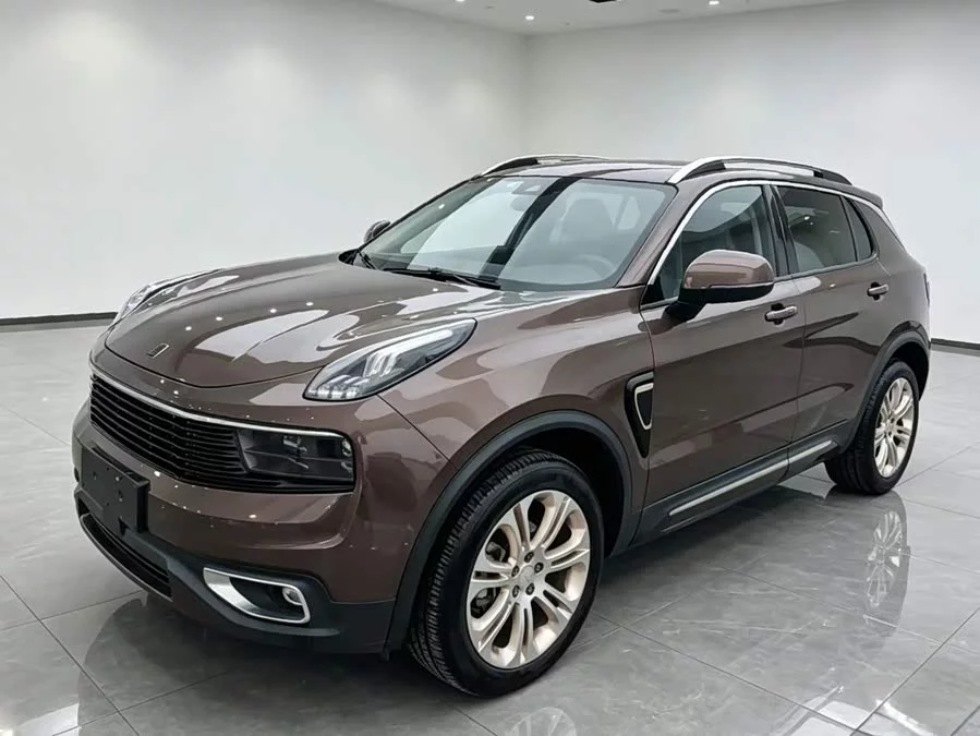 Lynk & Co 01