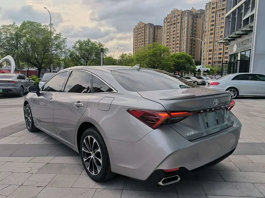Toyota Avalon