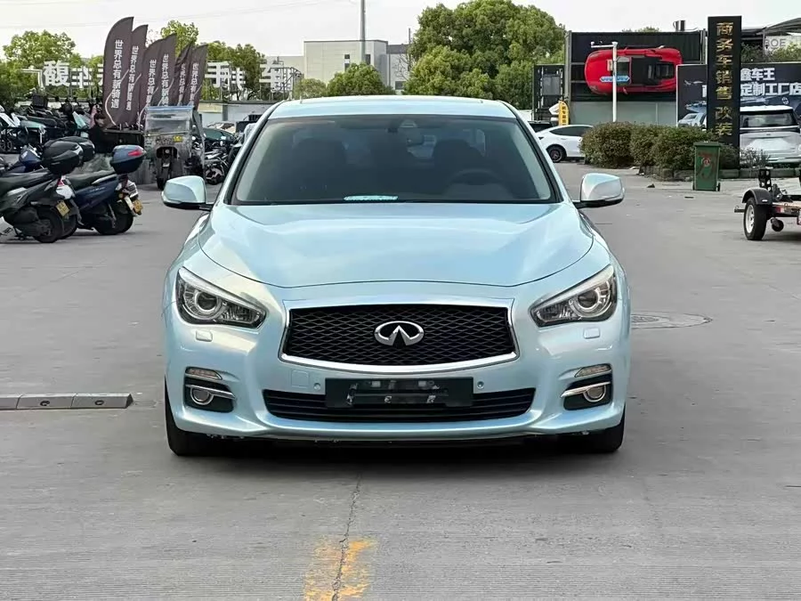 Infiniti Q50