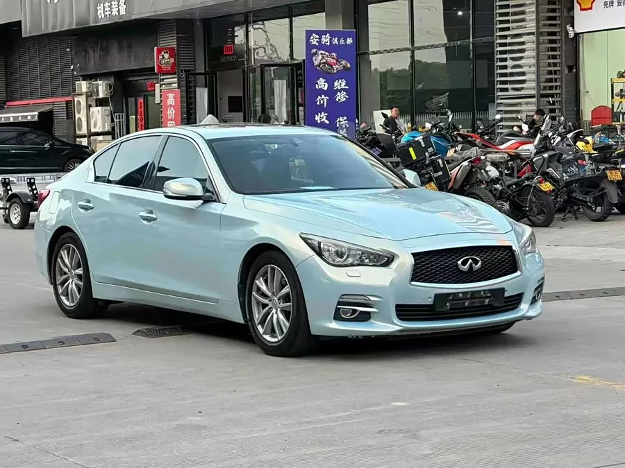 Infiniti Q50