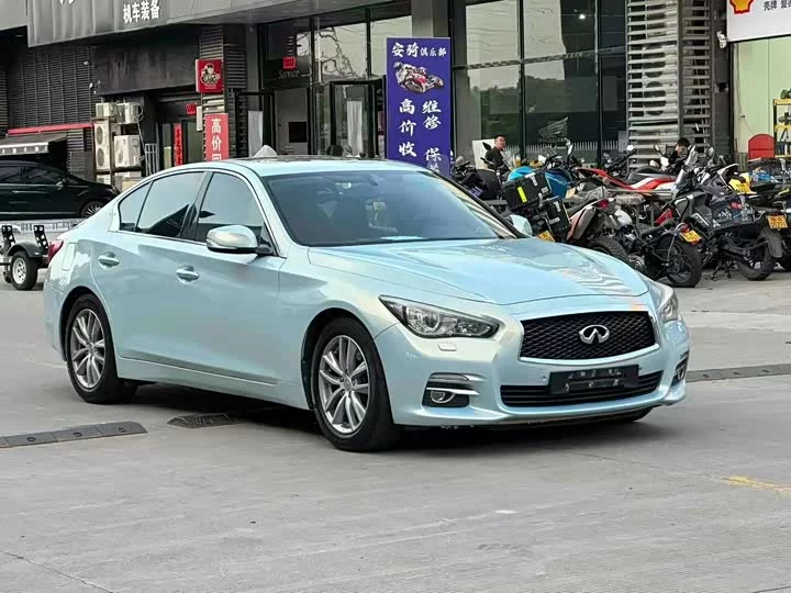 Infiniti Q50