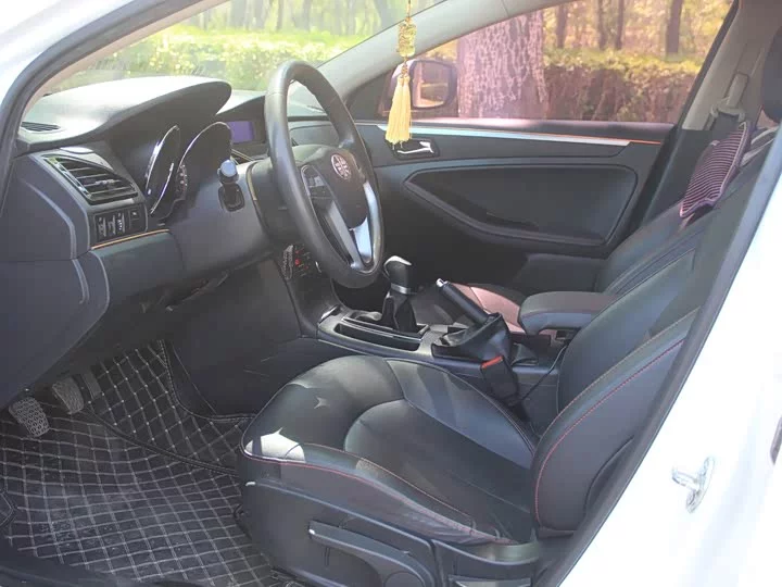 FAW Besturn B70