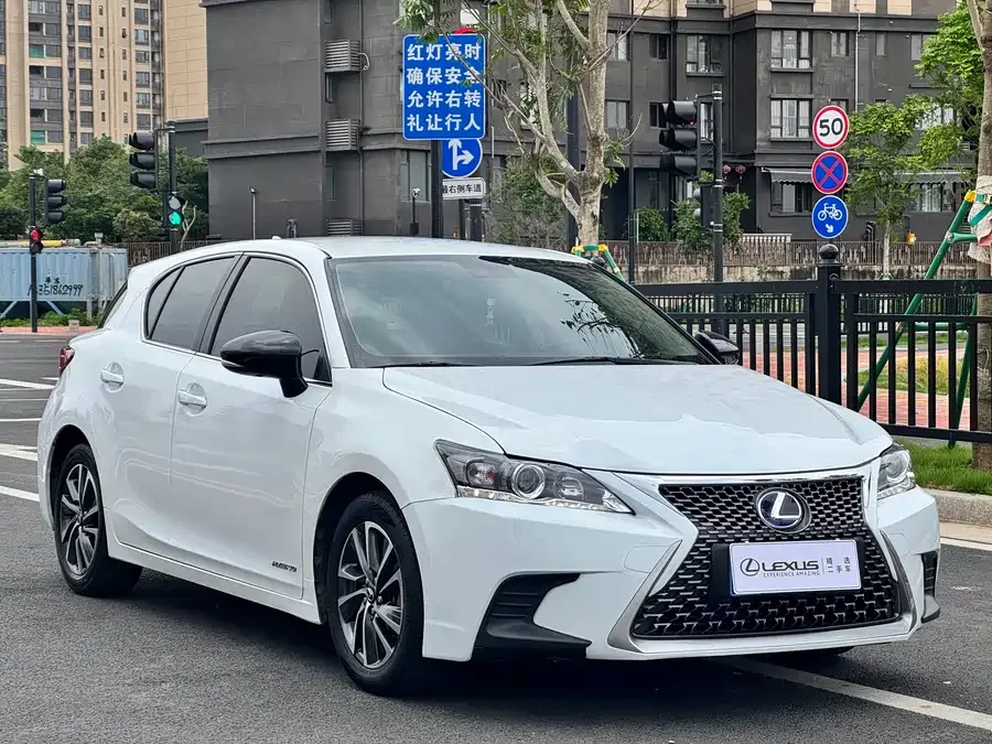 Lexus CT