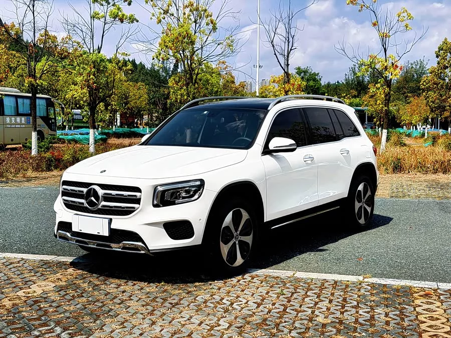Mercedes Benz GLB