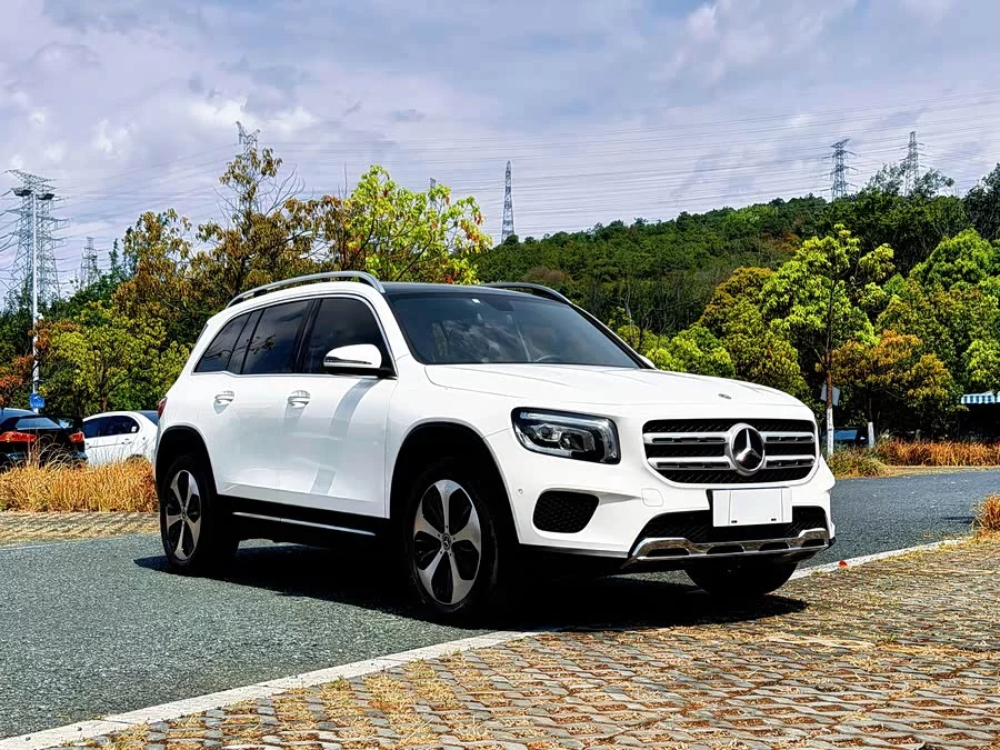 Mercedes Benz GLB
