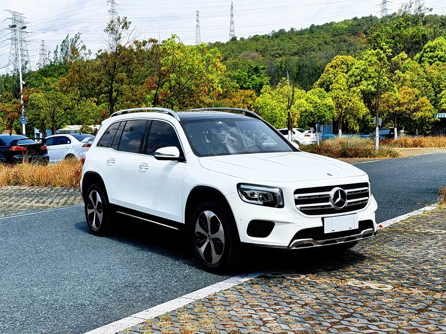 Mercedes Benz GLB