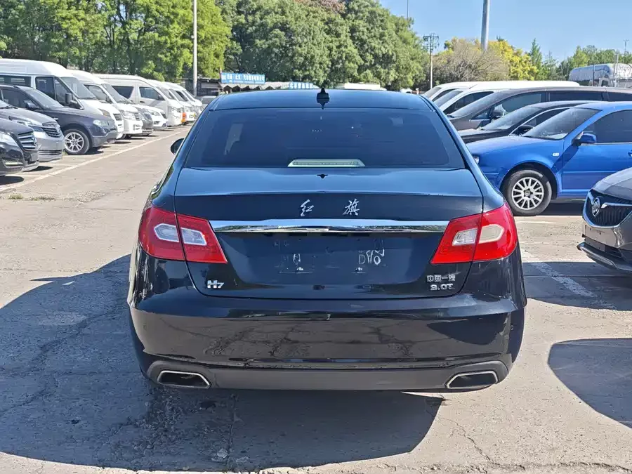 Hongqi H7