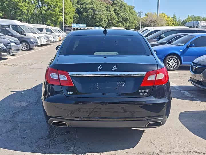 Hongqi H7