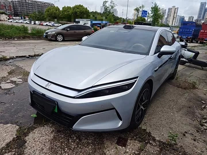 BYD Han L