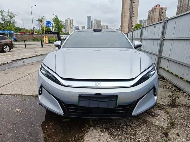 BYD Han L