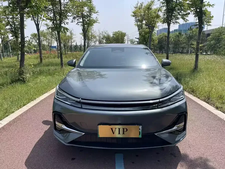 Geely Galaxy A7 EM