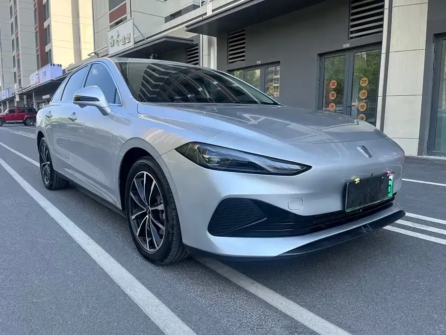 Roewe D7