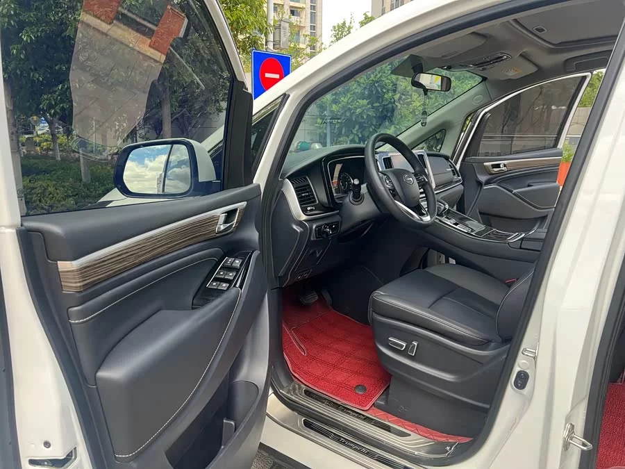 GAC Trumpchi M8