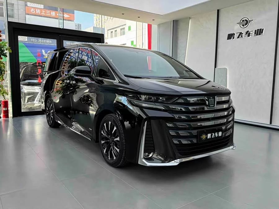 Toyota Crown Vellfire