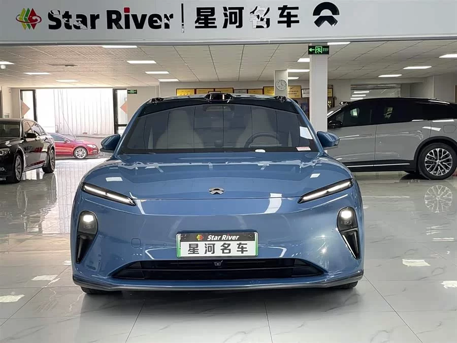 NIO ET5