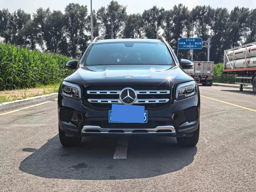 Mercedes Benz GLB