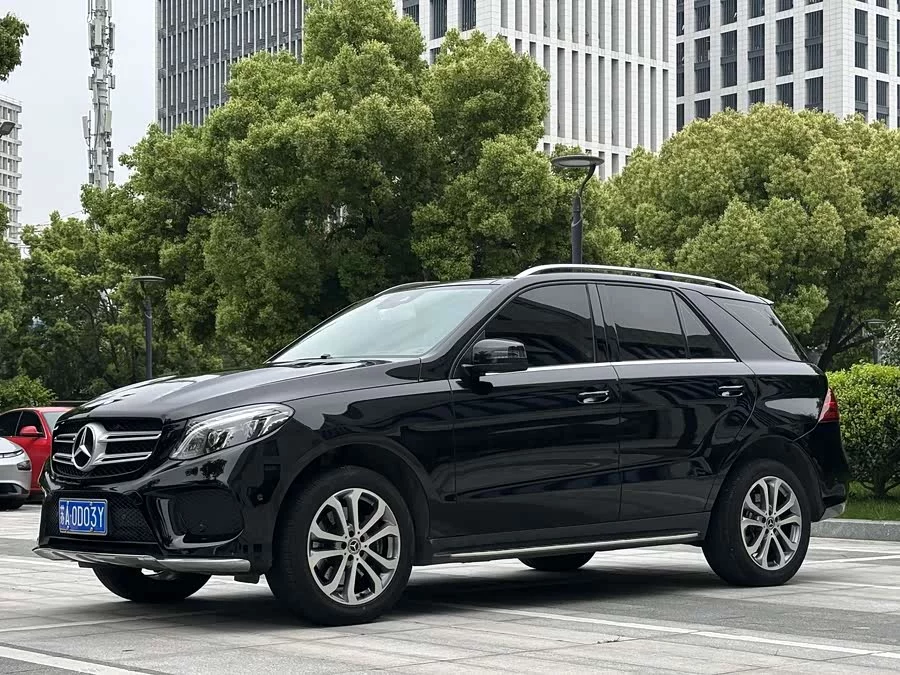 Mercedes Benz GLE (Imported)