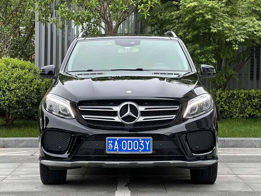 Mercedes Benz GLE (Imported)