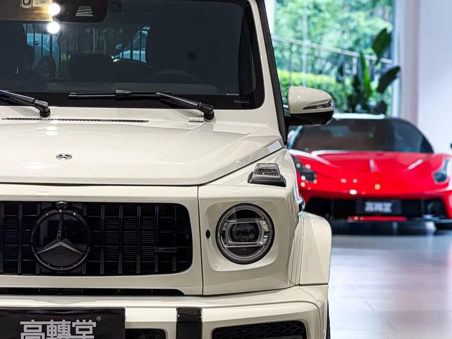 Mercedes Benz G-rated