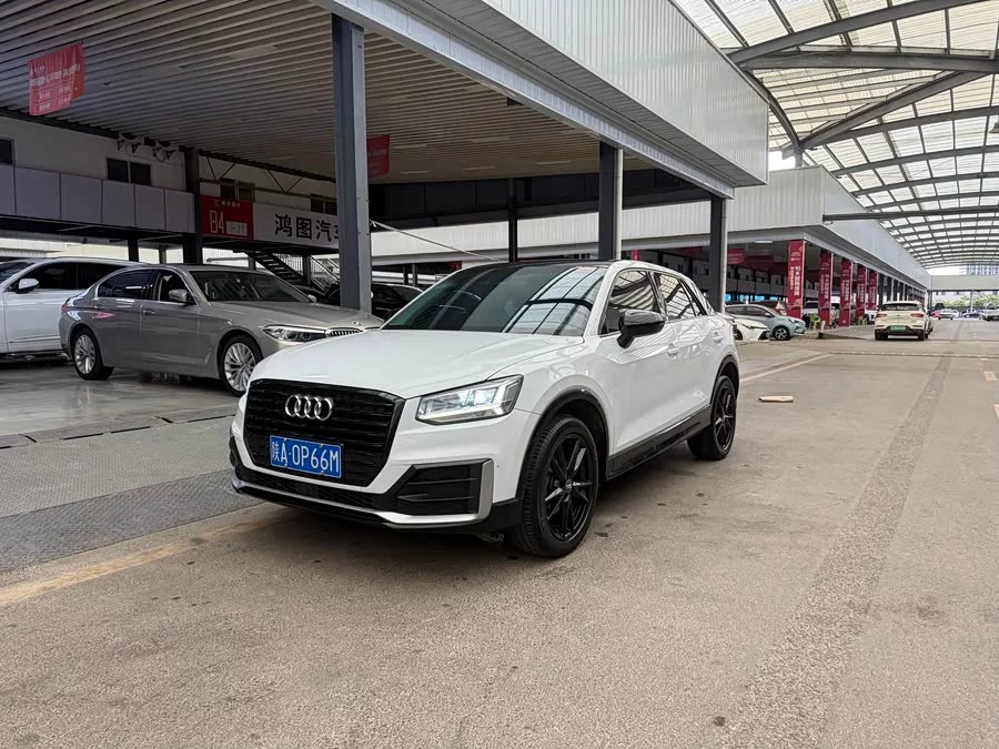 Audi Q2L