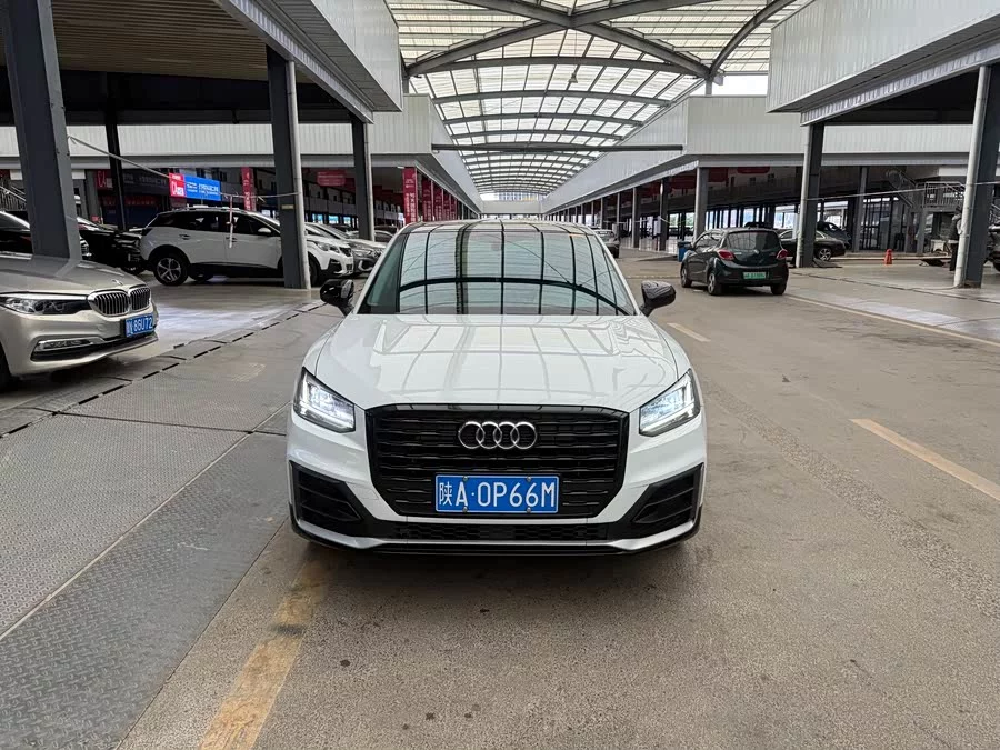 Audi Q2L