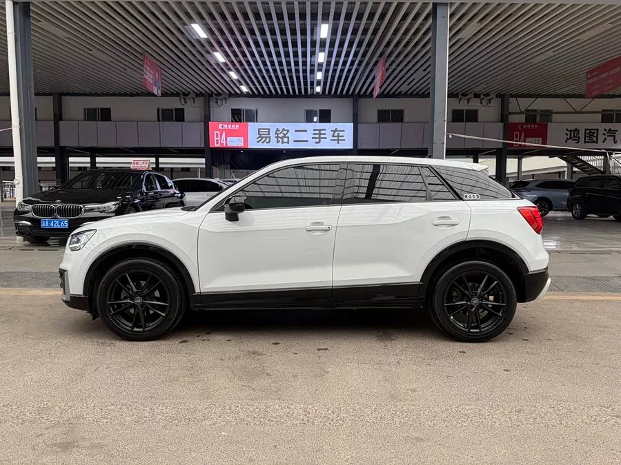 Audi Q2L