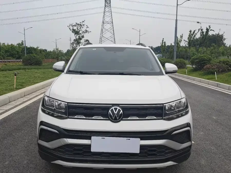 Volkswagen T-Cross (Tukai)