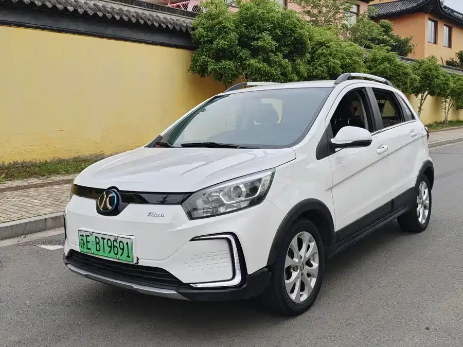 BAIC EC5