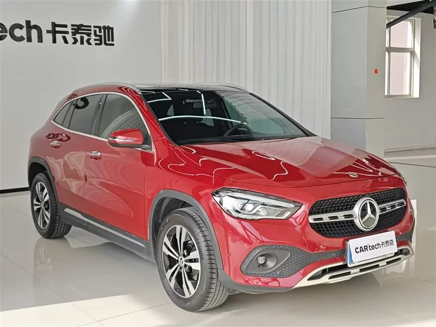 Mercedes Benz GLA