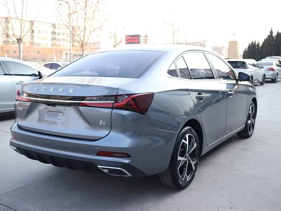 Roewe i5
