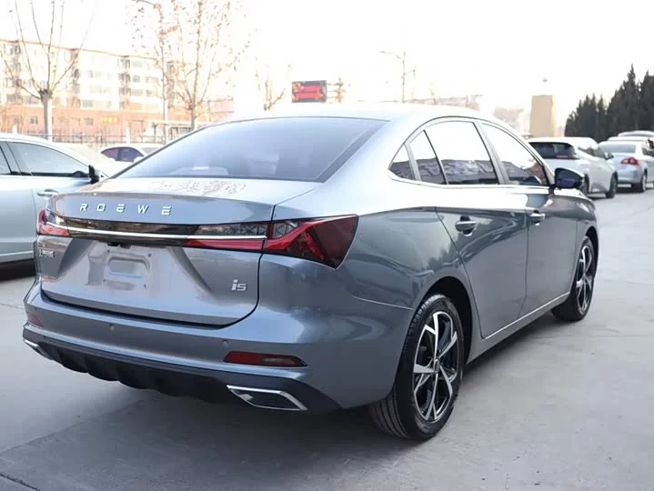 Roewe i5
