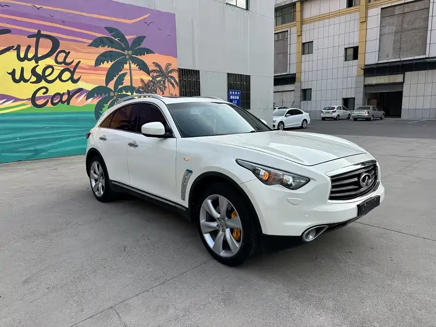 Infiniti FX