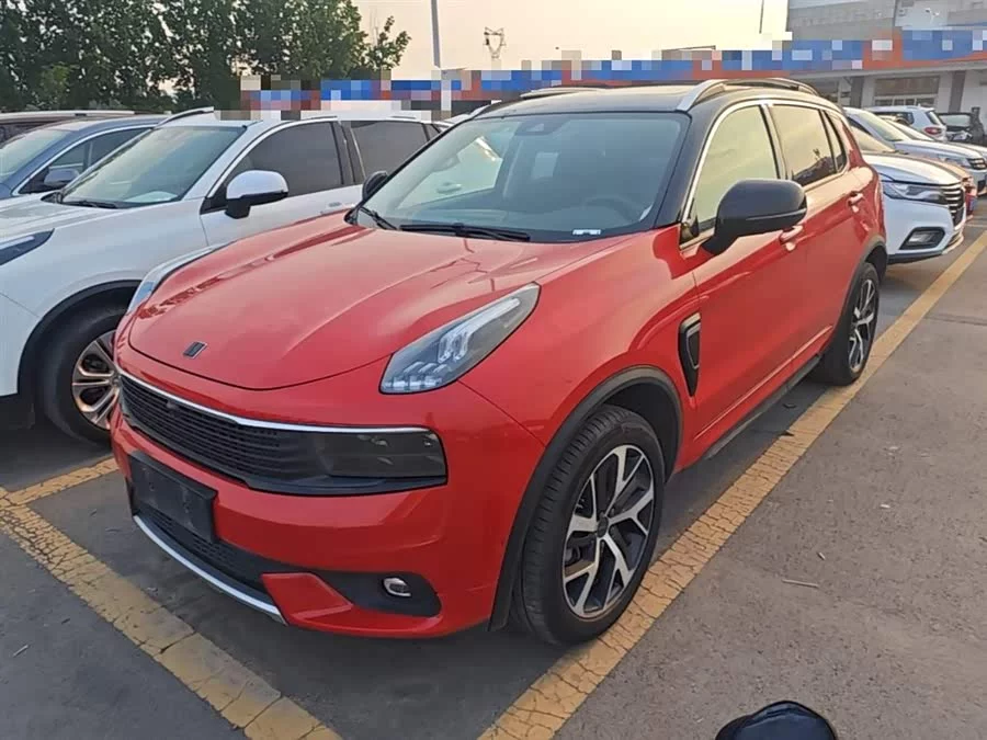 Lynk & Co 01