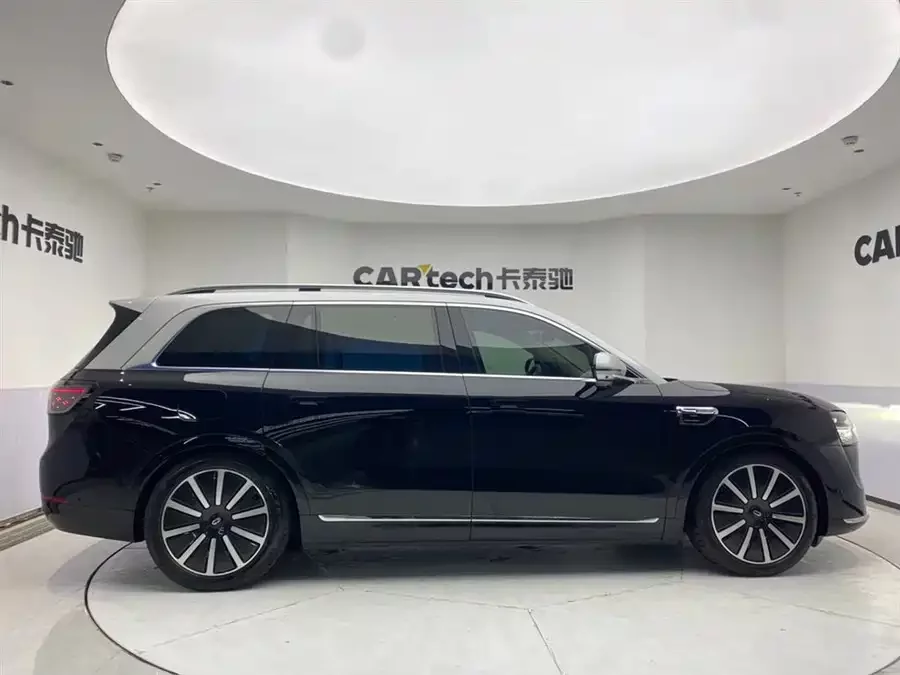 AITO Wenjie M9