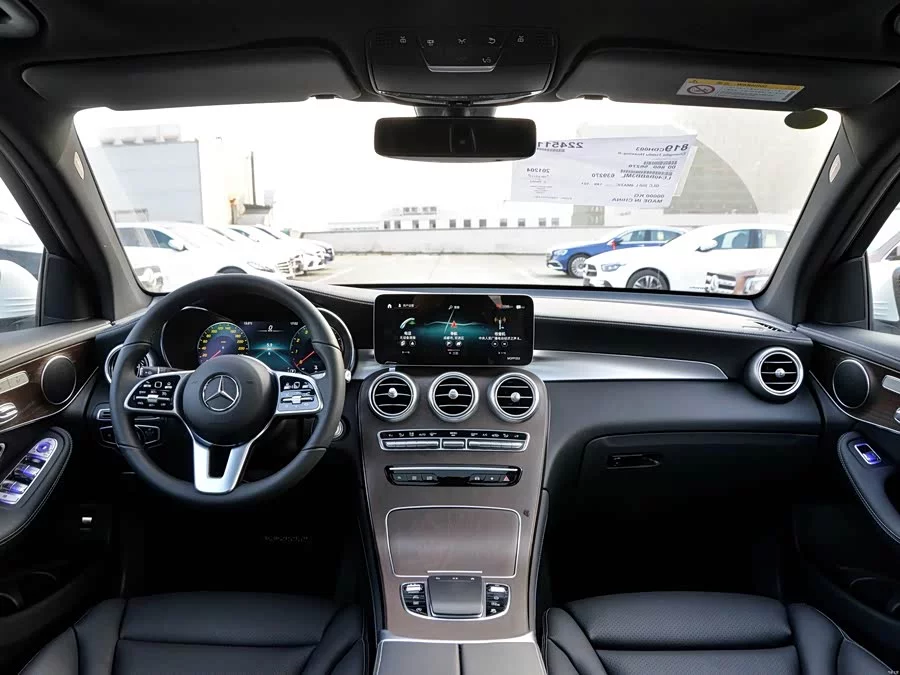 Mercedes Benz GLC