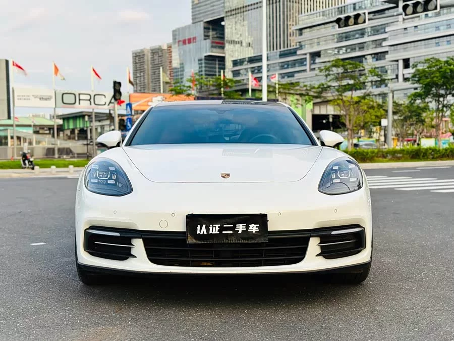 Porsche Panamera