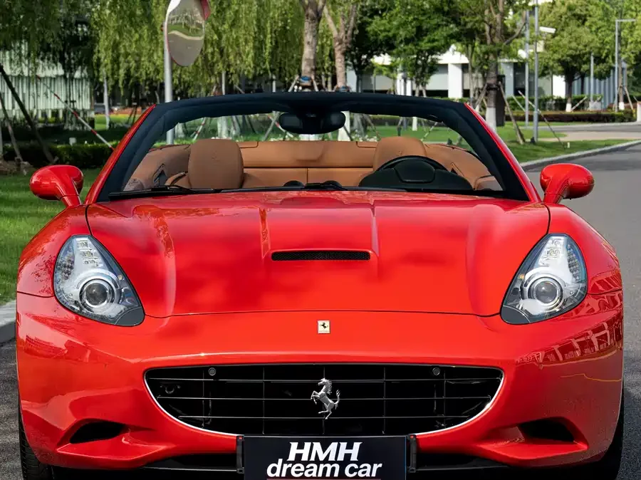 Ferrari California T