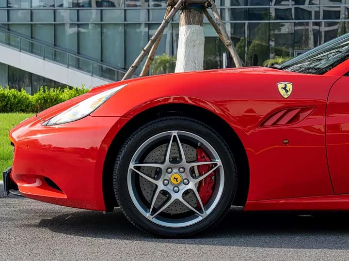 ferrari California T
