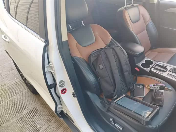 Geely Vision X6