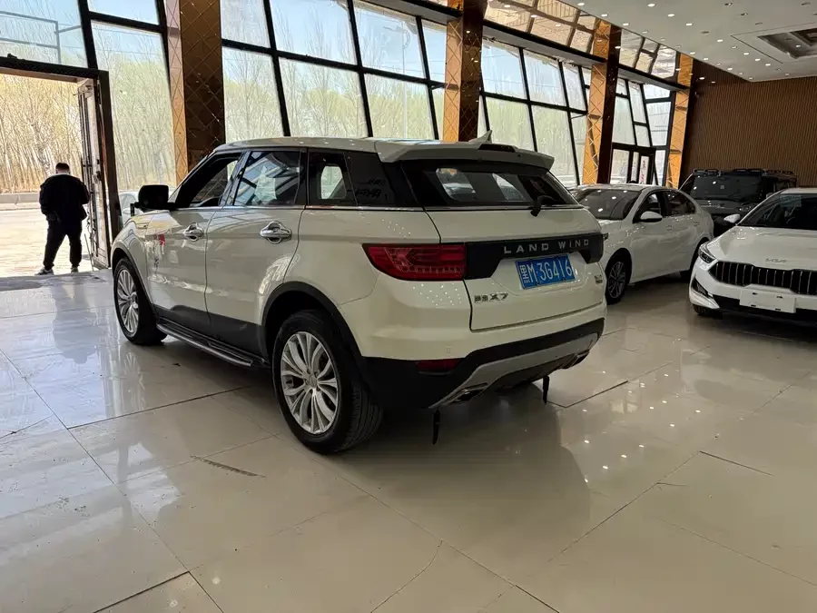 Landwind X7