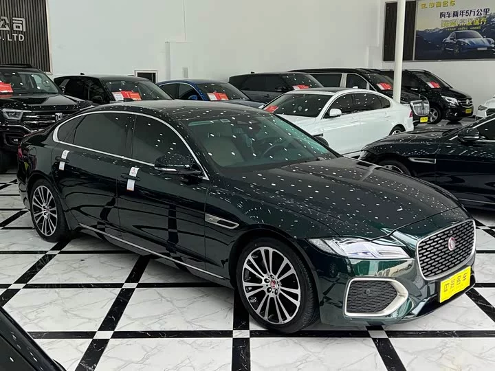 Jaguar XFL