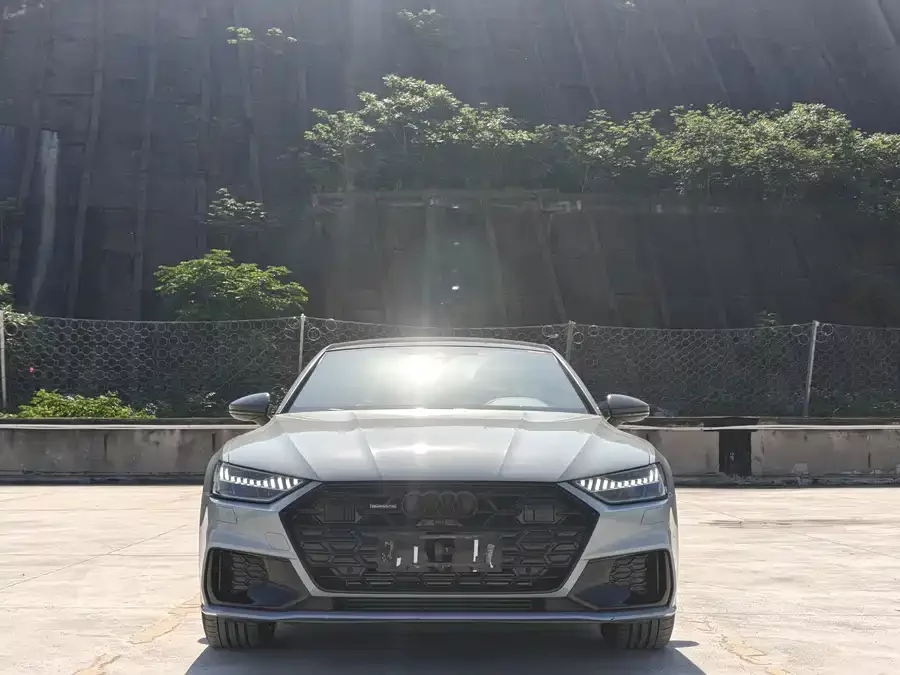 Audi A7L