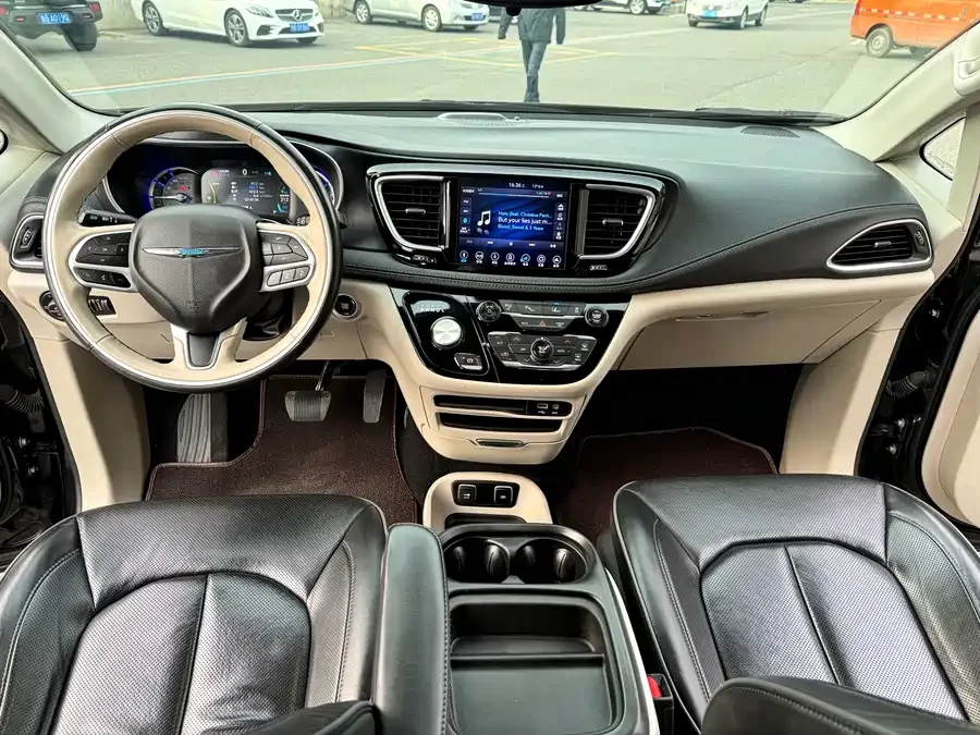 Chrysler Grand Voyager PHEV