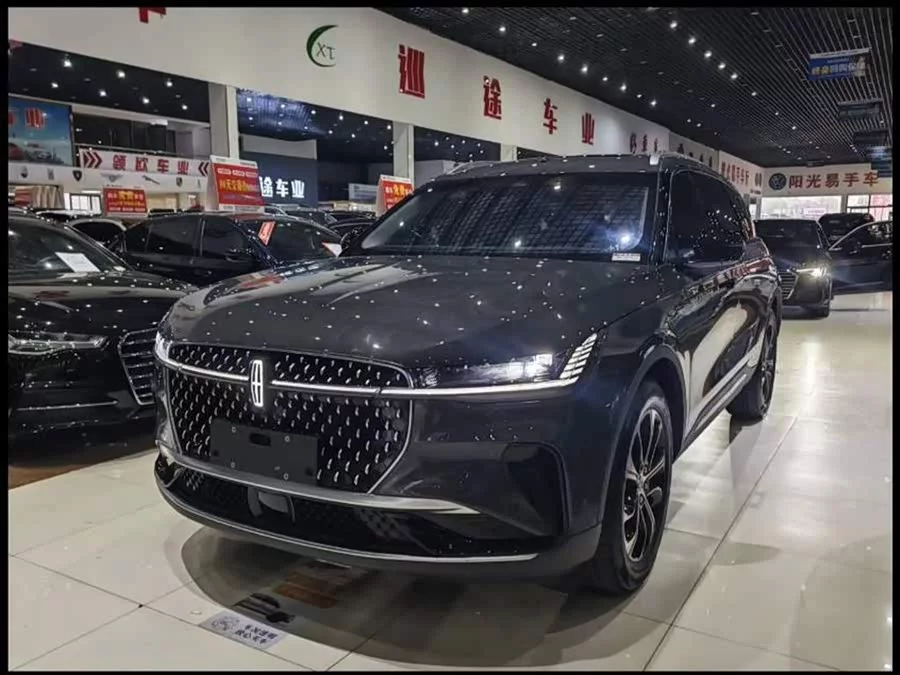 Lincoln Navigator