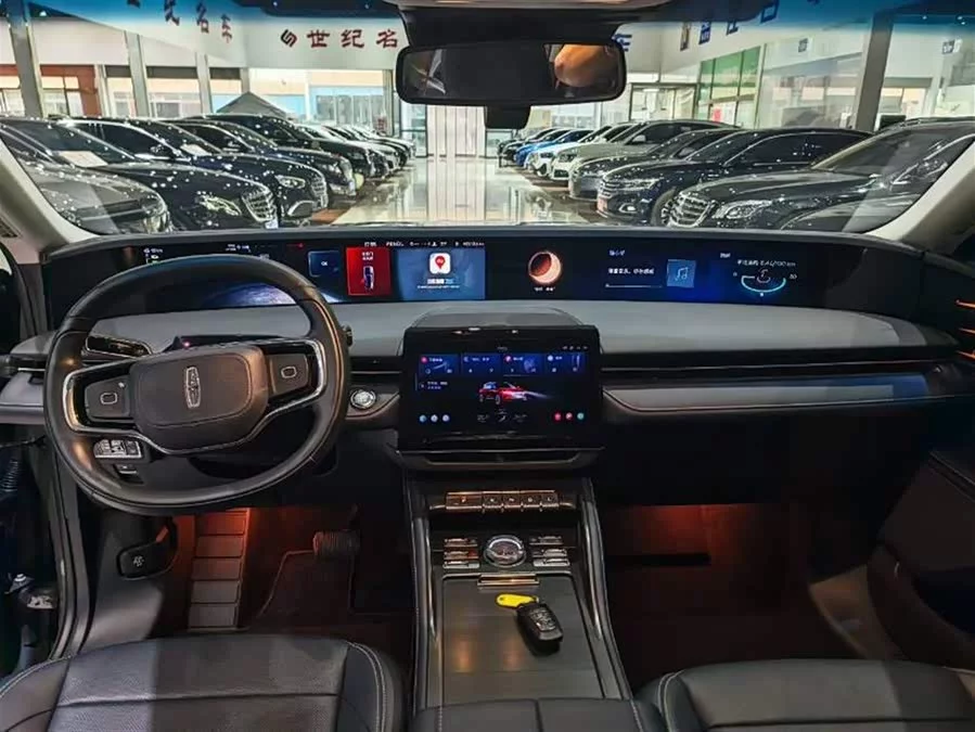 Lincoln Navigator