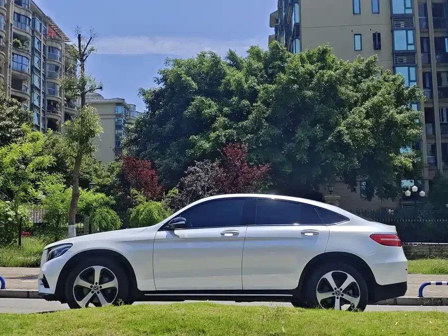 Mercedes Benz GLC coupe