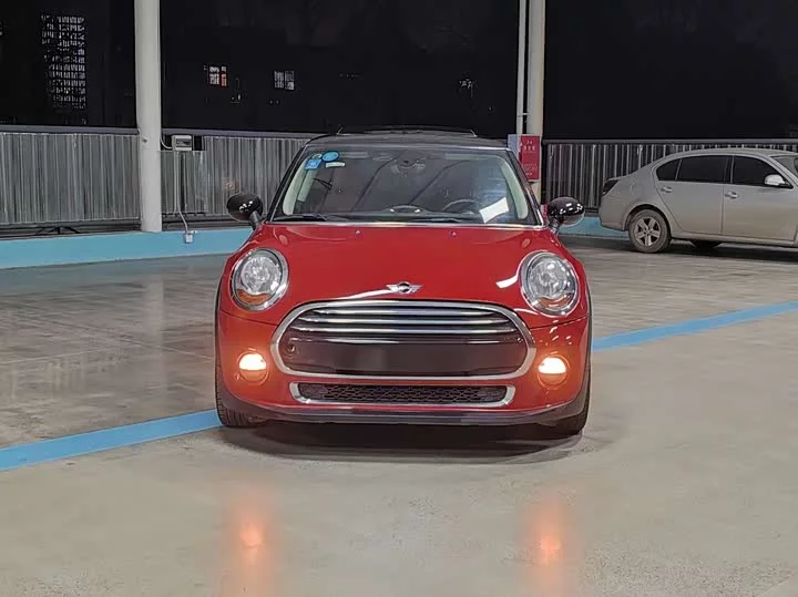 MINI 